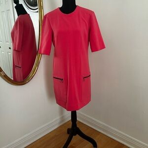 Chic Pink Dress with Zipper Pockets